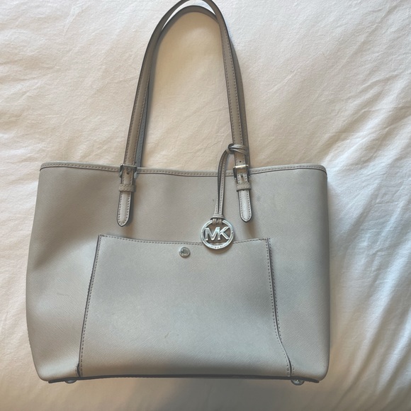 Michael Kors Purse - Picture 1 of 7